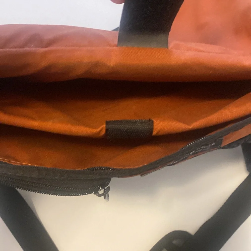 Rare English‎ Retreads Luxe Bently Laptop Bag